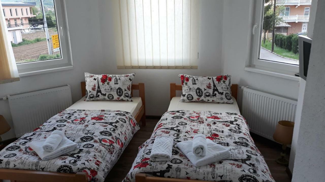 Apartments&Rooms Mido Visoko Buitenkant foto