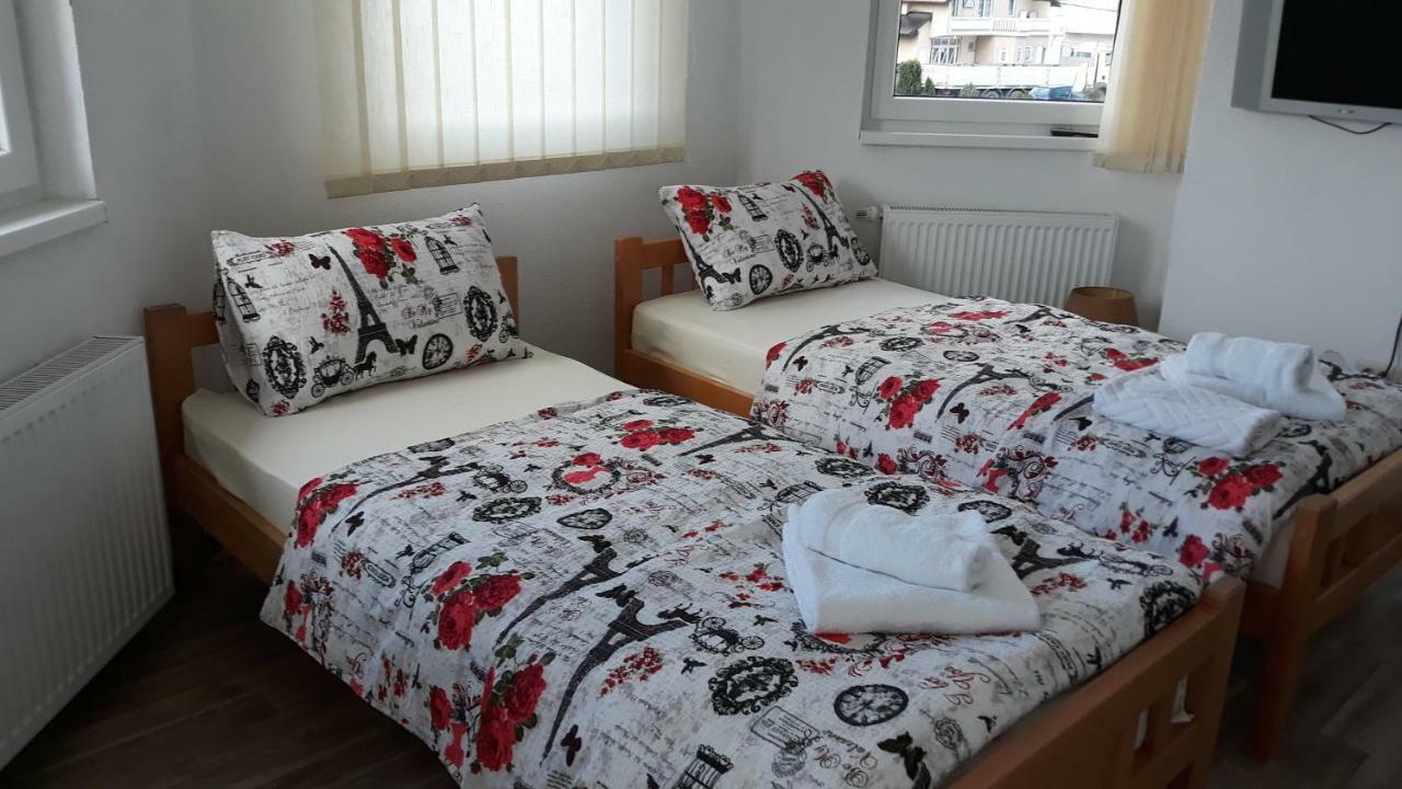 Apartments&Rooms Mido Visoko Buitenkant foto