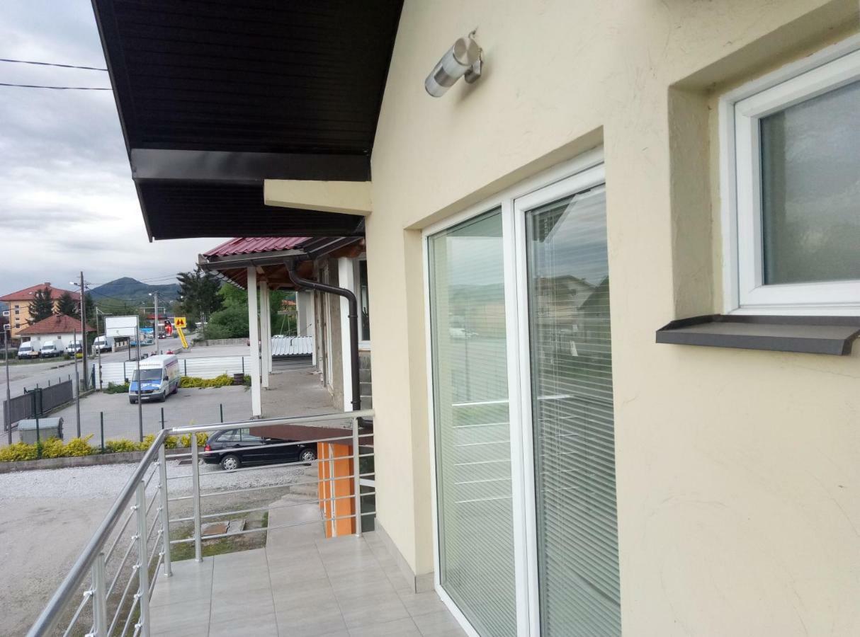 Apartments&Rooms Mido Visoko Buitenkant foto