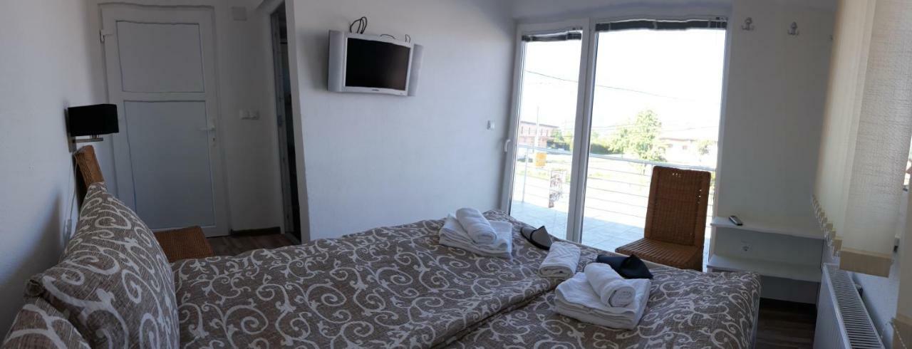 Apartments&Rooms Mido Visoko Buitenkant foto