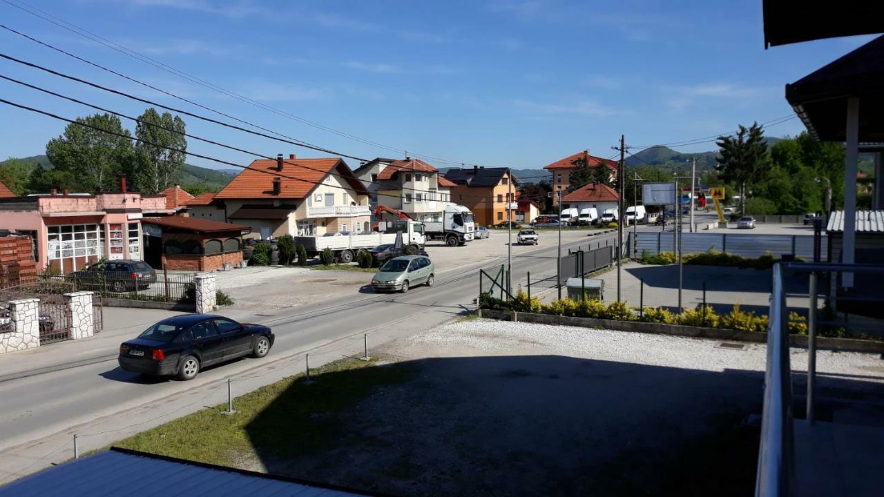 Apartments&Rooms Mido Visoko Buitenkant foto